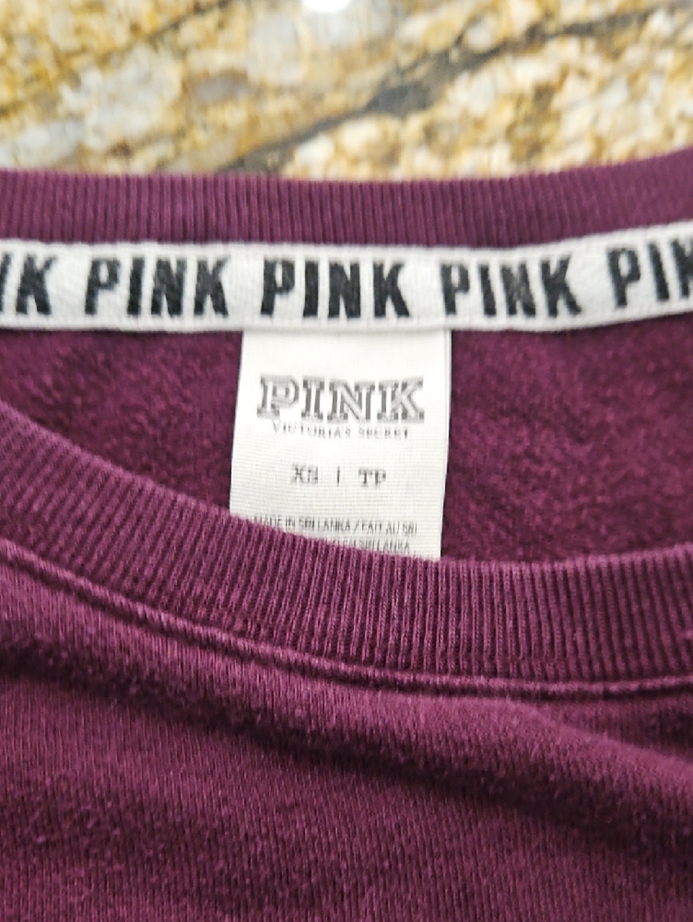 PINK Victoria's Secret Plum Logo Crewneck Sweat Shirt. SizeXS - Picture 3 of 3